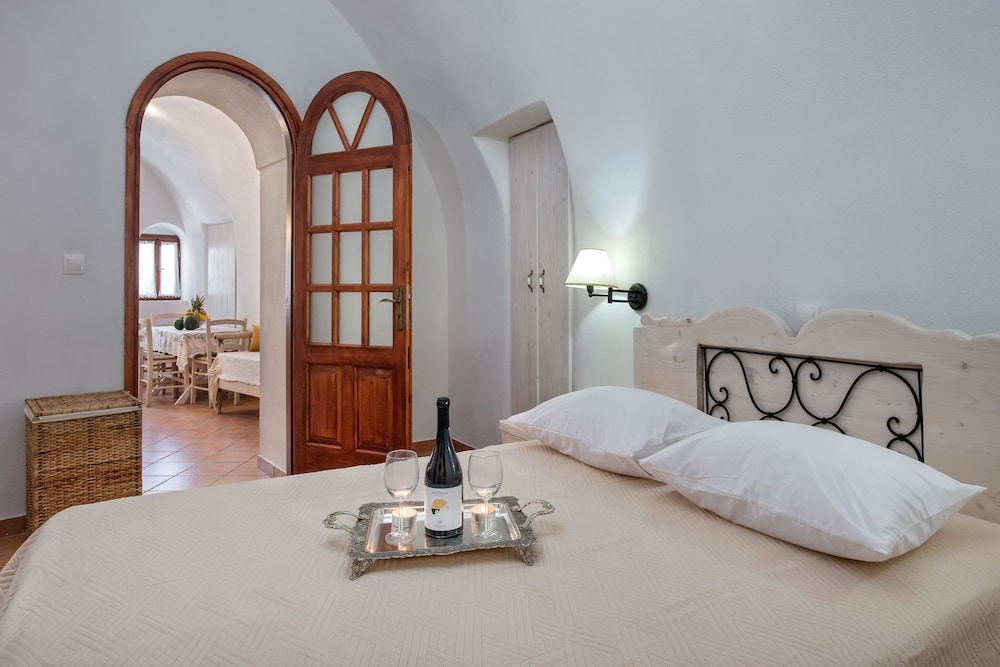 1 BEDROOM, SUPERIOR, VILLA, HOT TUB