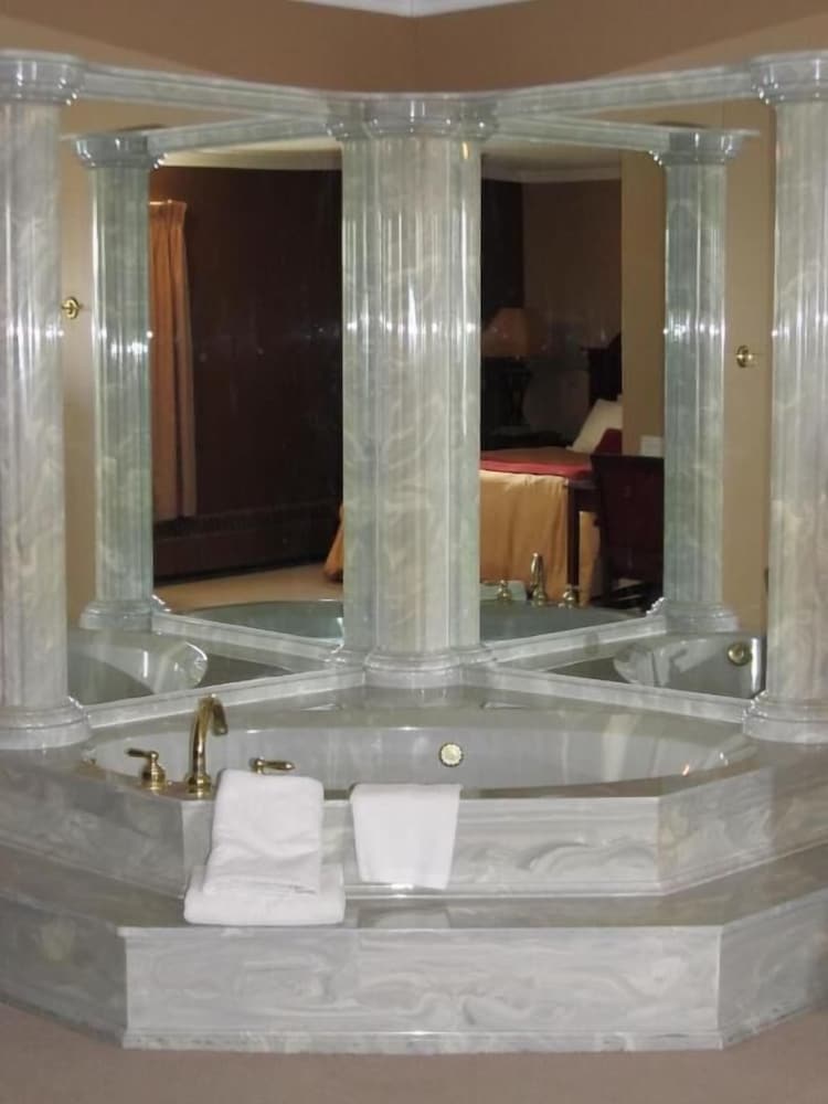 South Hill Lodge 50/50