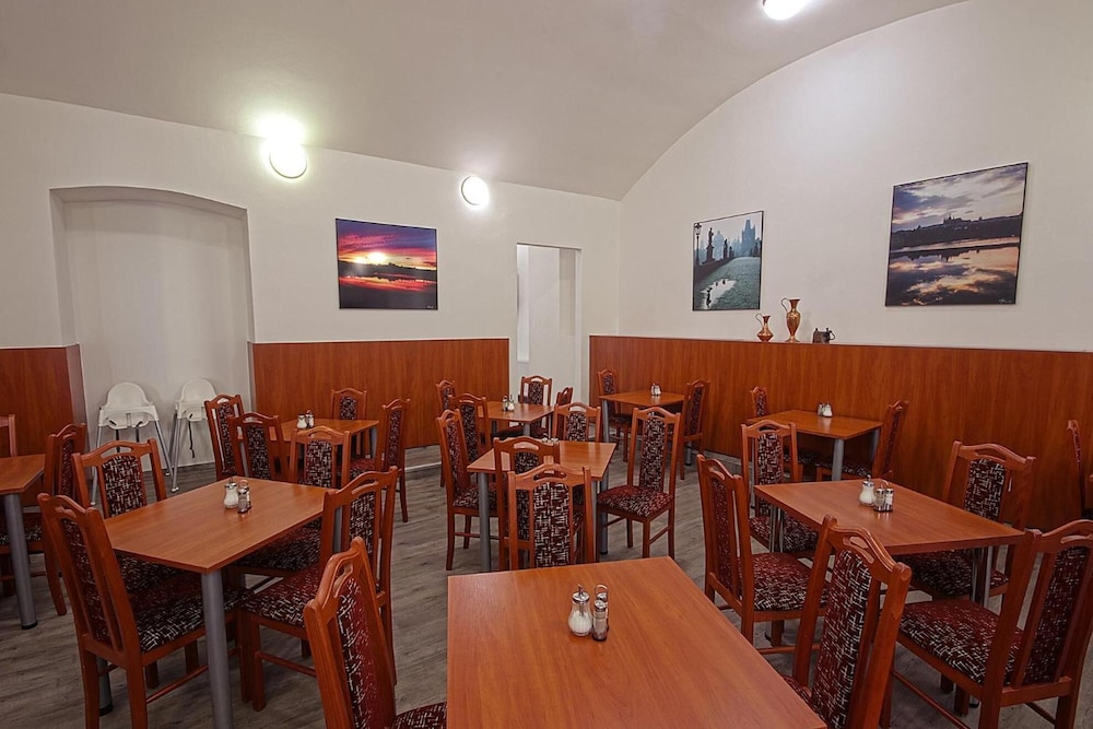 Hotel Zlata Vaha 60/65