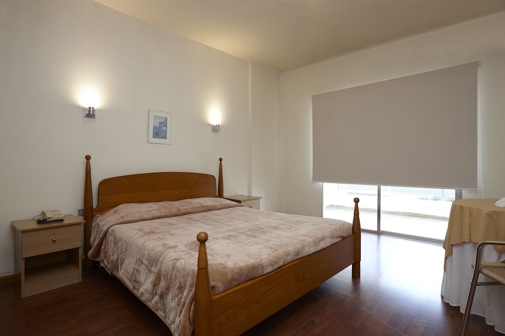 Zoukotel Hotel 17/50