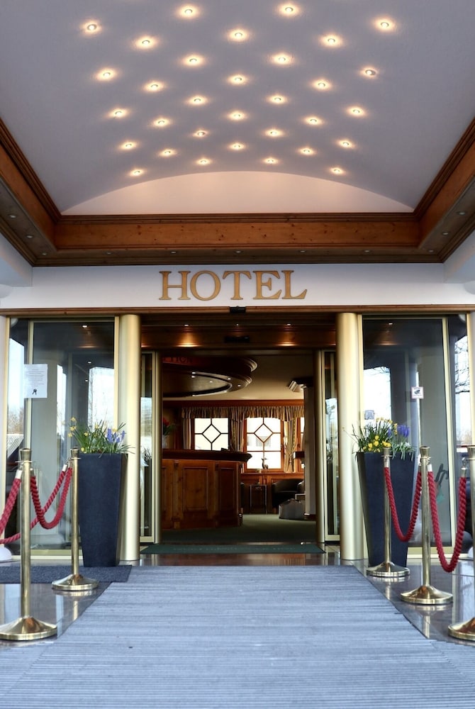 HOTEL WÜRTTEMBERGER HOF 3/44