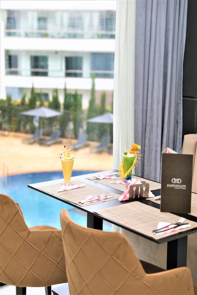 Dominium Hotel 33/43