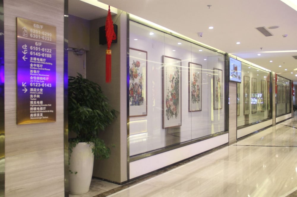 Golden Central Hotel 2/26