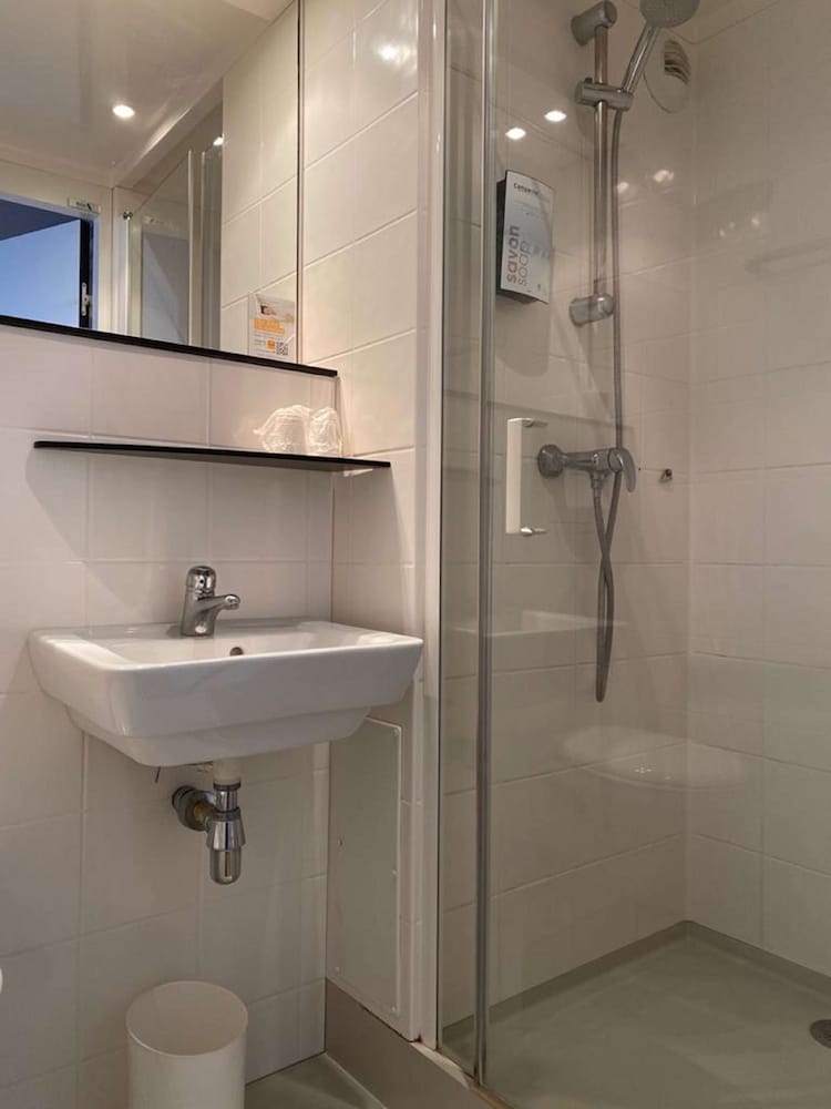 PREMIERE CLASSE HOTEL ROISSY - AEROPORT CDG - LE MESNIL AMELOT 14/61
