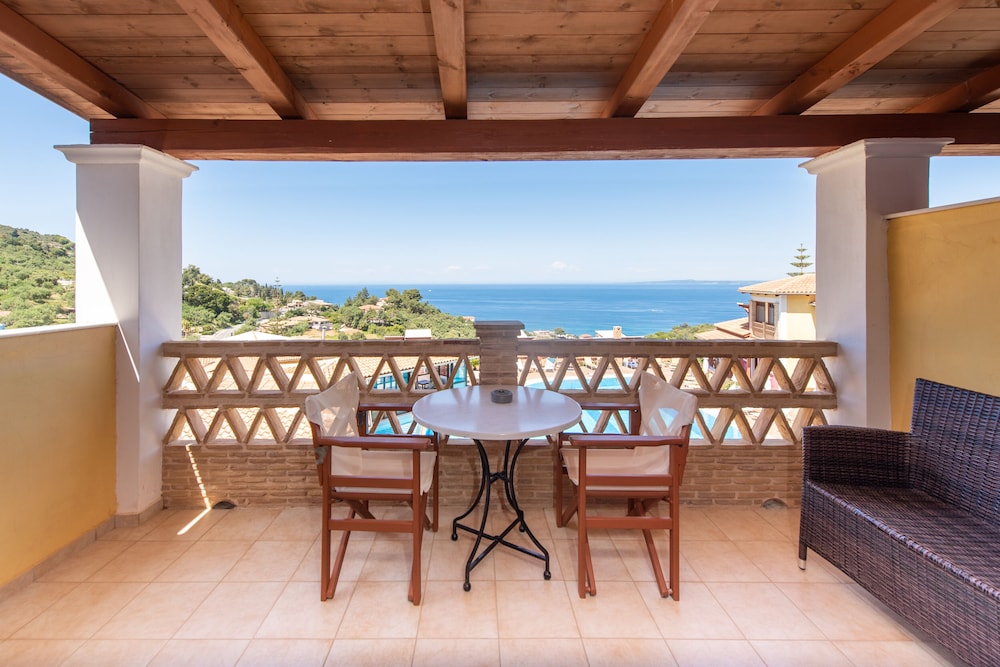 Sea View Village 32/50
