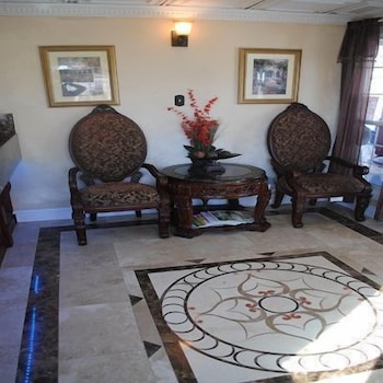 Travel Inn And Suites 16/21
