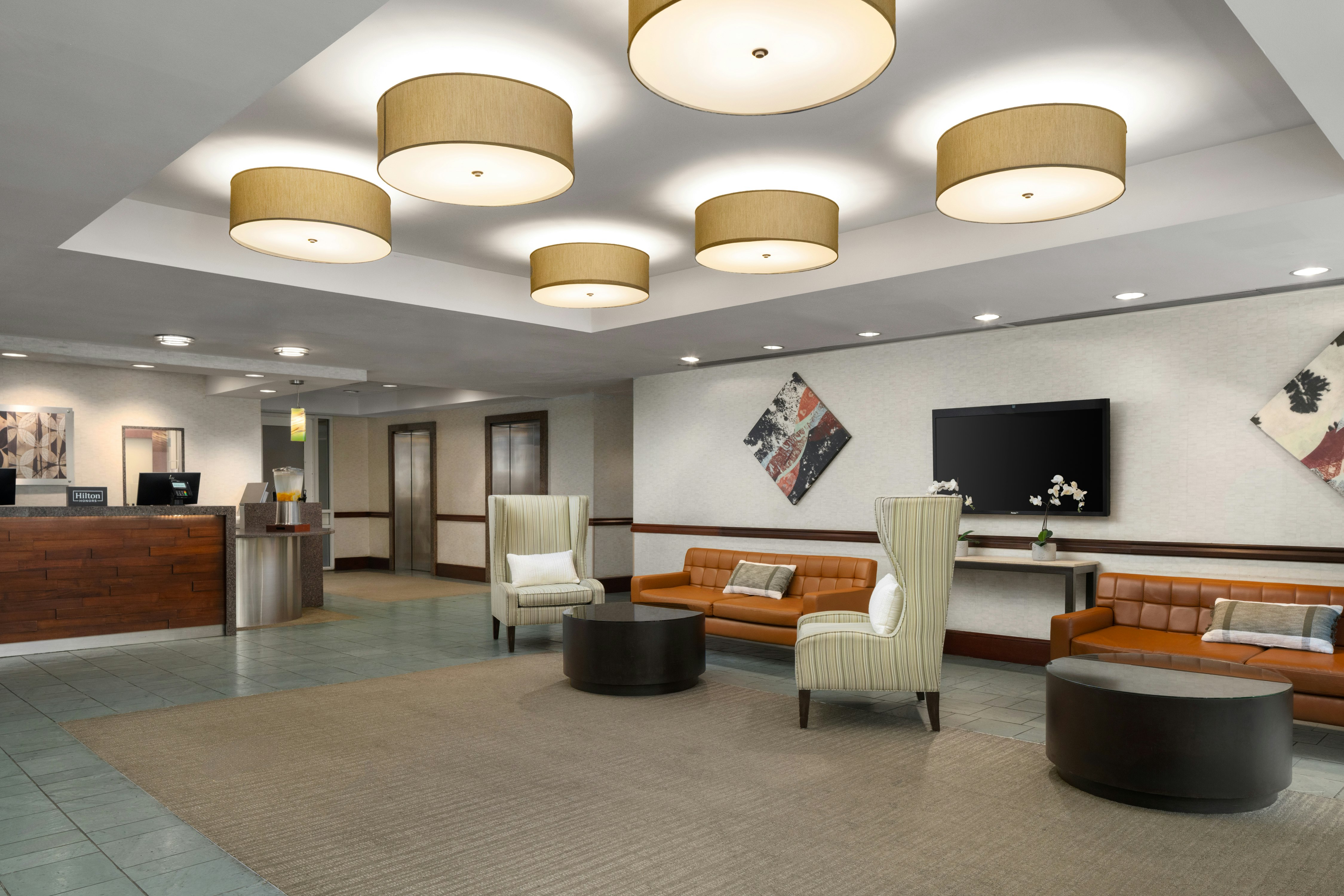 DoubleTree by Hilton Boston Bayside 23/44