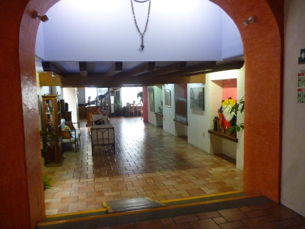 Hotel Trebol 6/59