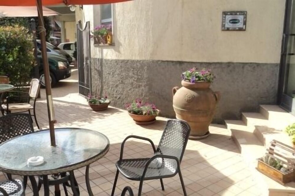 Rossi Hotel 24/35
