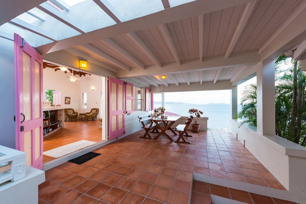 White Bay Villas 22/50