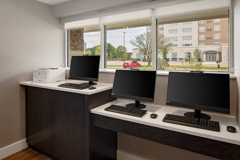 Residence Inn by Marriott Detroit Farmington Hills 33/45