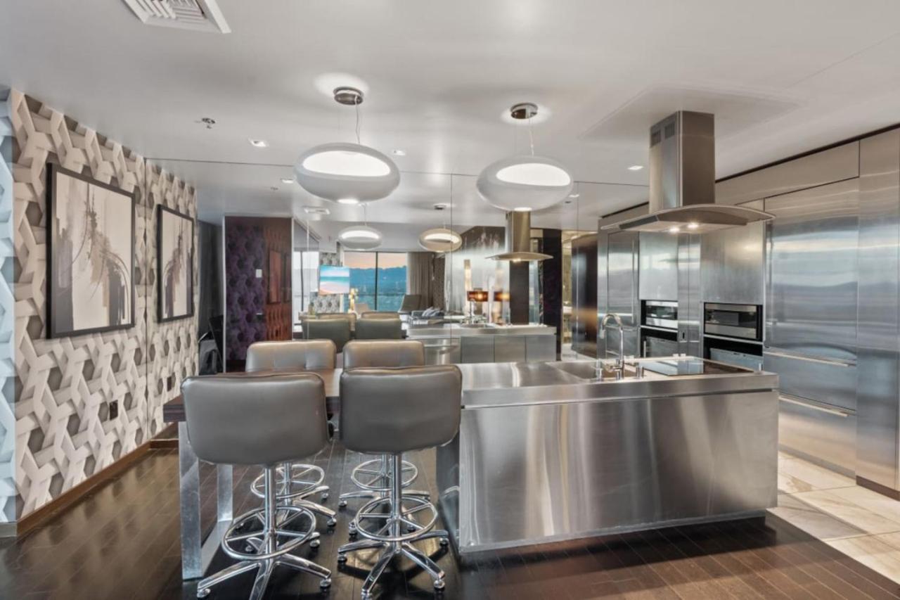 The Celine Riviera Suite at Palms Place 4/42