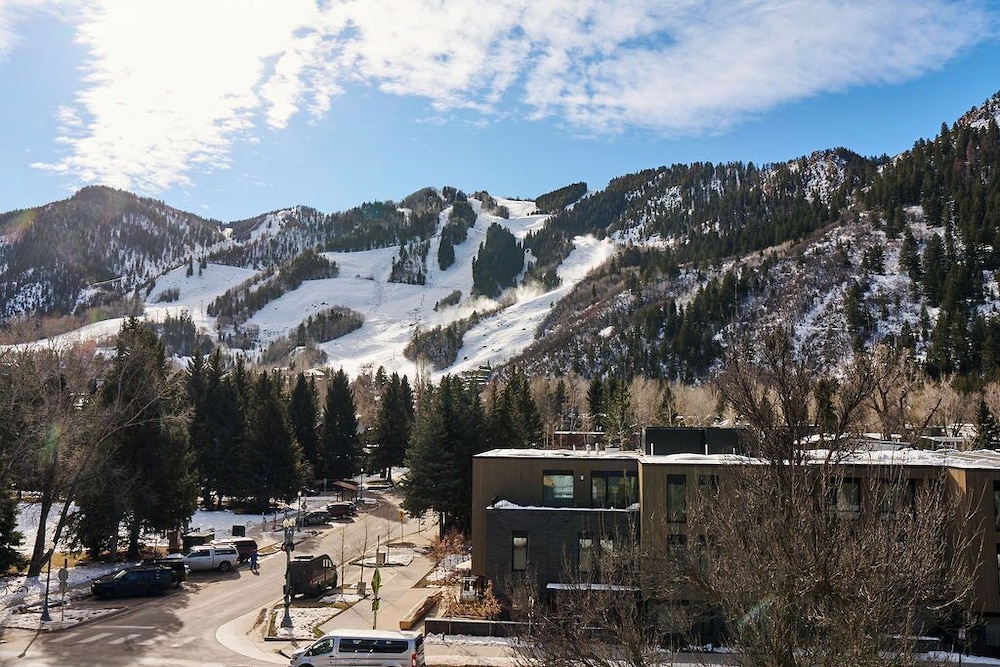Hotel Aspen 44/49