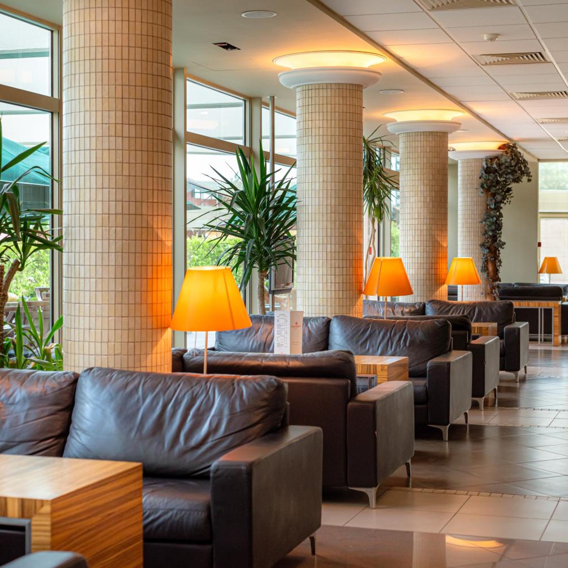 Jeravi Hotel 36/56