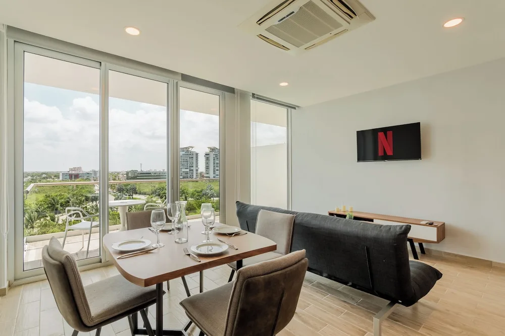 Amaan Vacation Suites 32/50