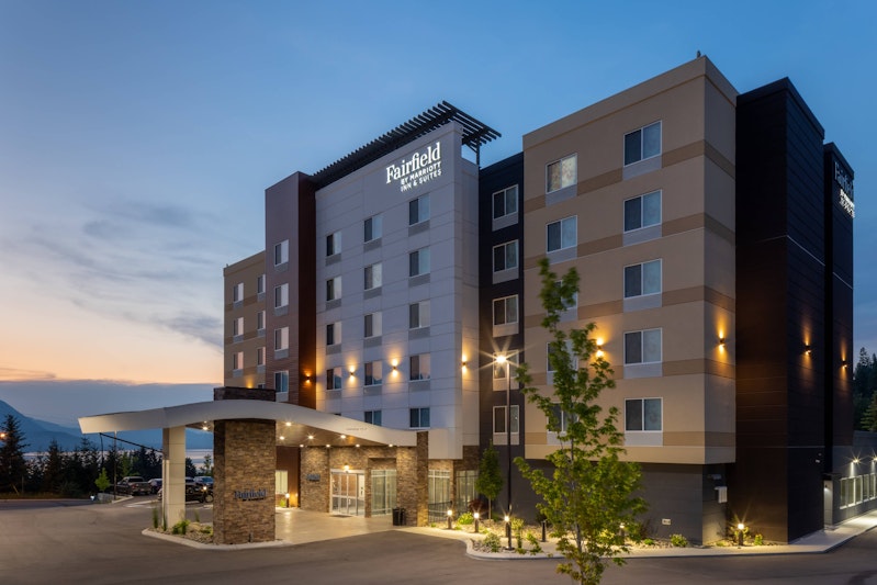 Fairfield Inn & Suites by Marriott Salmon Arm 12/12