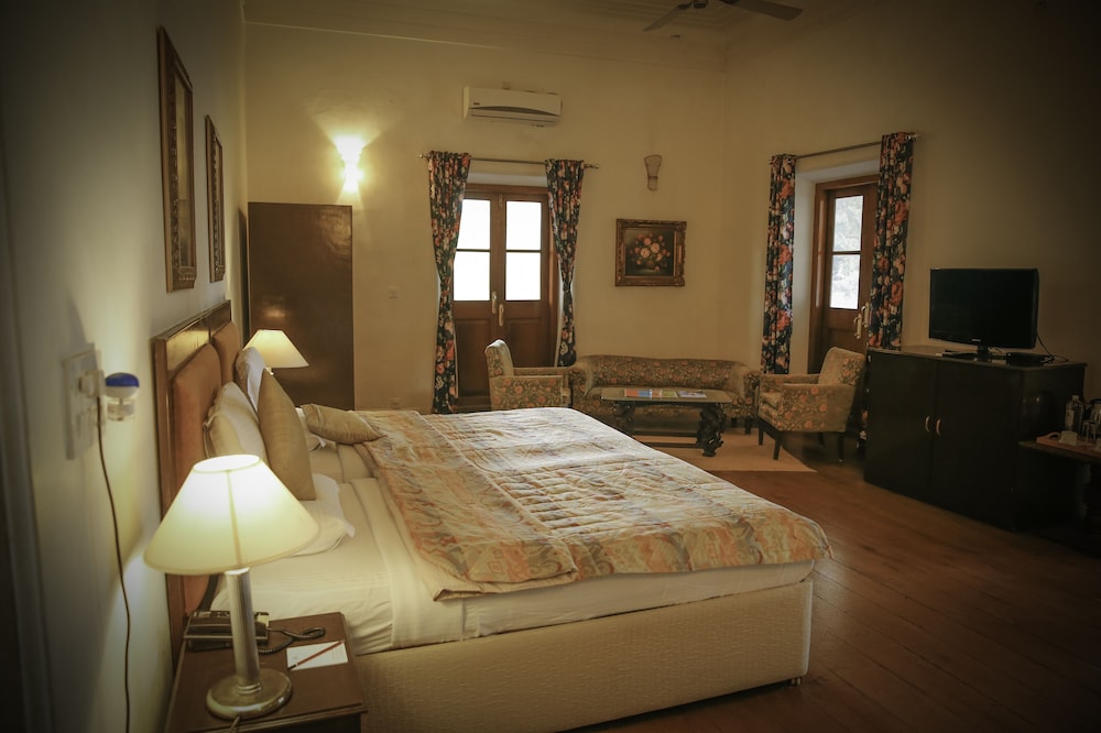 Jayamahal Palace Hotel 18/68