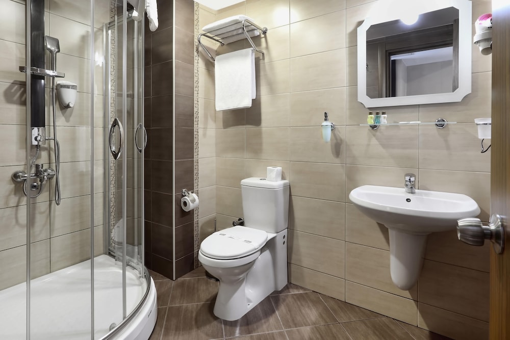 New Balturk Hotel Izmit 73/73