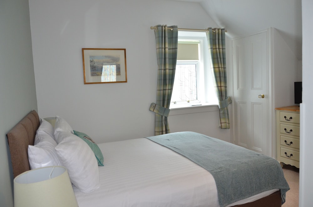 Atholl House Hotel 8/50