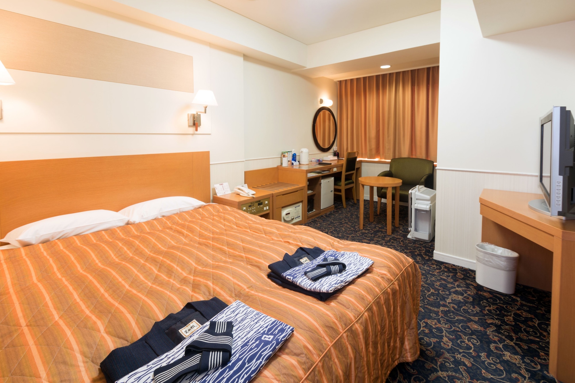 غرفة بسرير كوين بإطلالة على النهر بجاكوزي في الملحق، Hotel Global View Kushiro 5/7