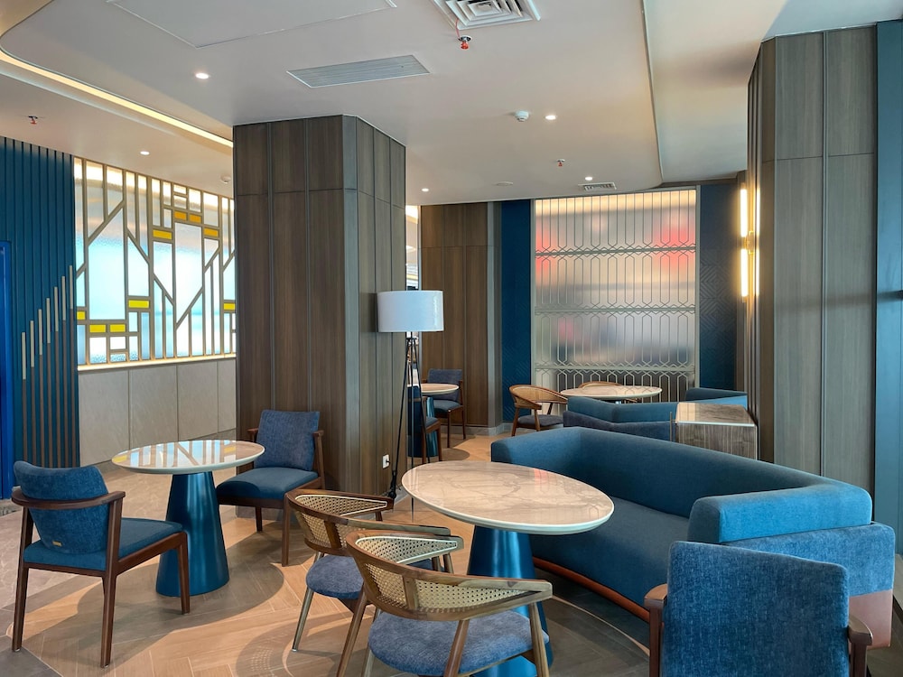 Grand Anara Airport Hotel 30/50