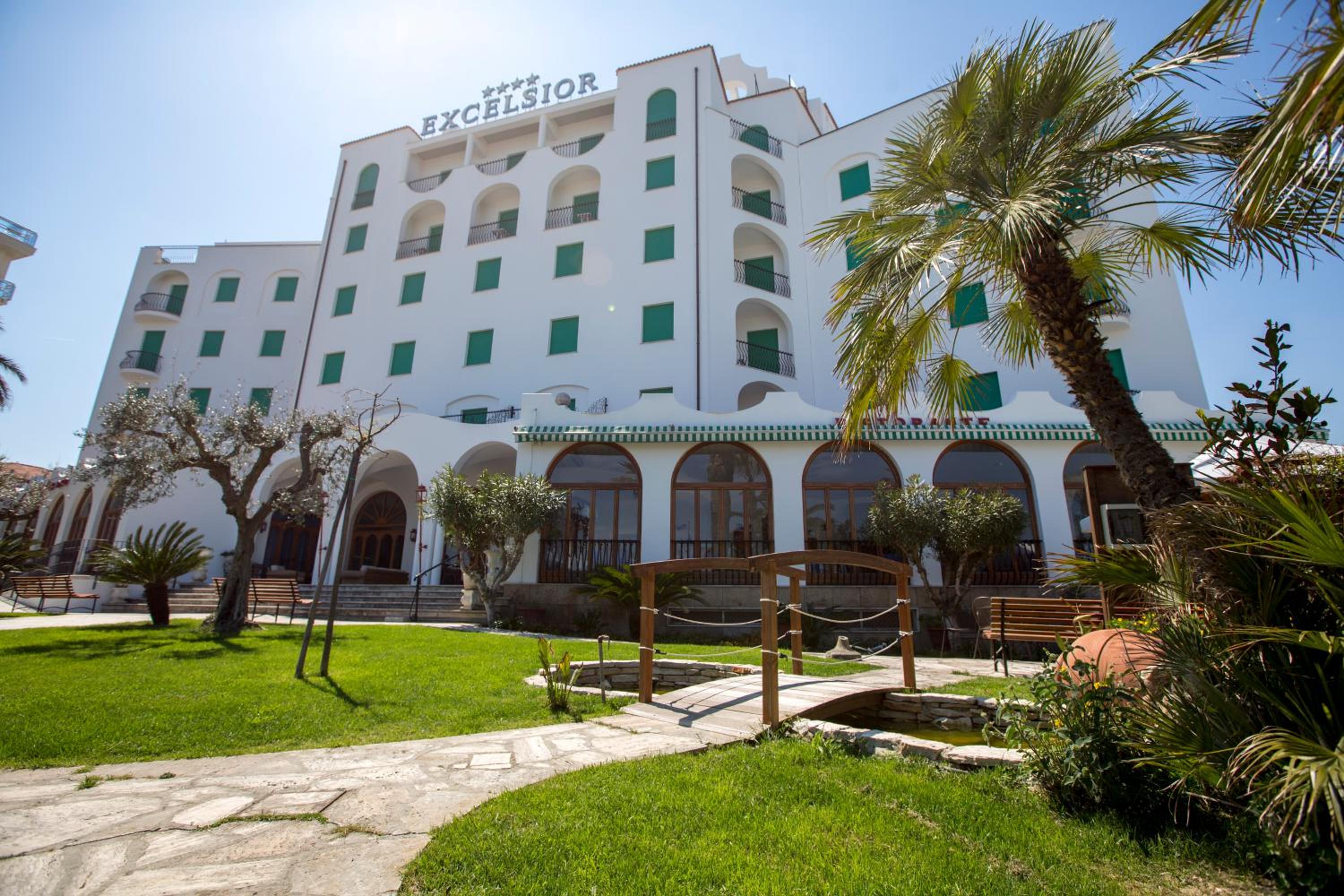 Grand Hotel Excelsior 5/66