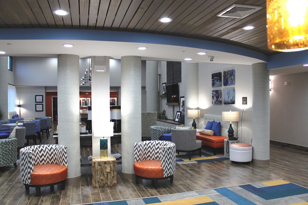 Hampton Inn Forsyth Ga 33/46