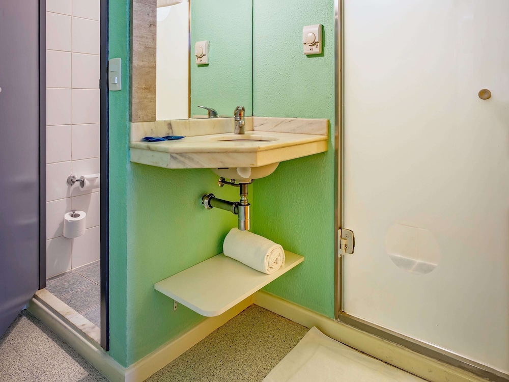 Ibis Budget SP Centro Sao Joao 22/75
