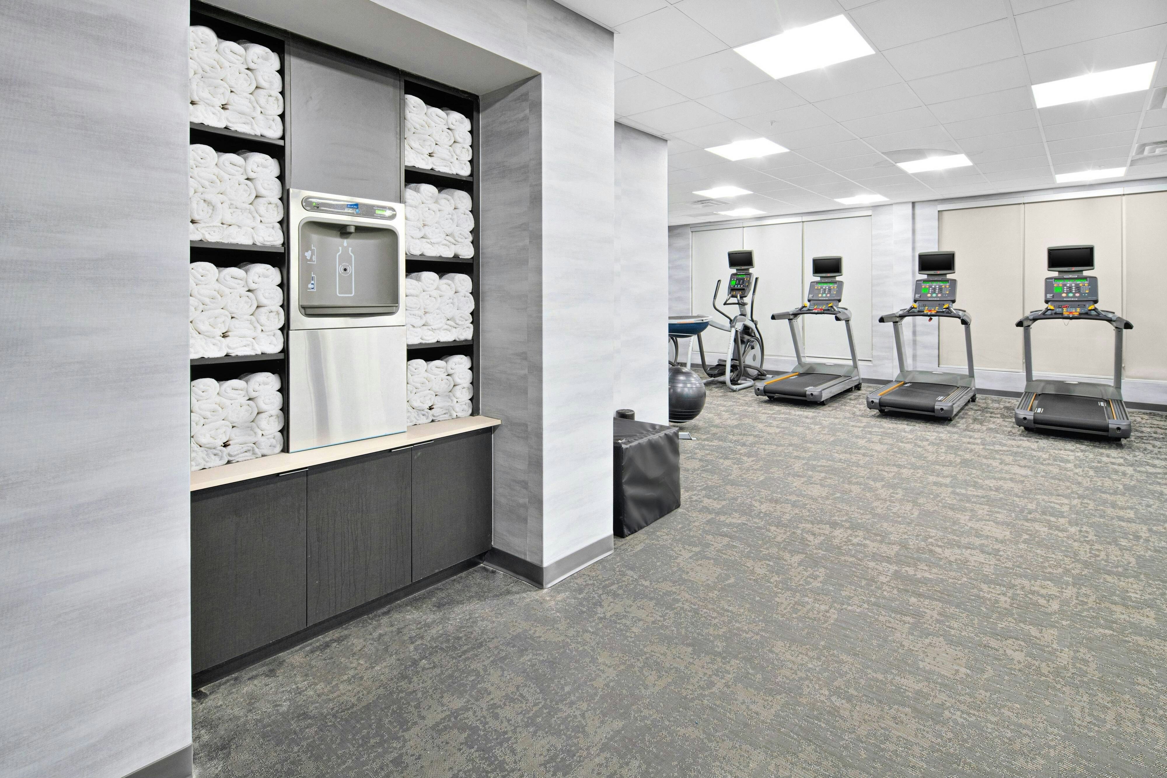 Fairfield Inn & Suites by Marriott Columbus New Albany 27/47