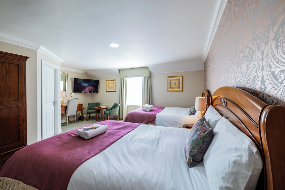 Standard, Twin Beds