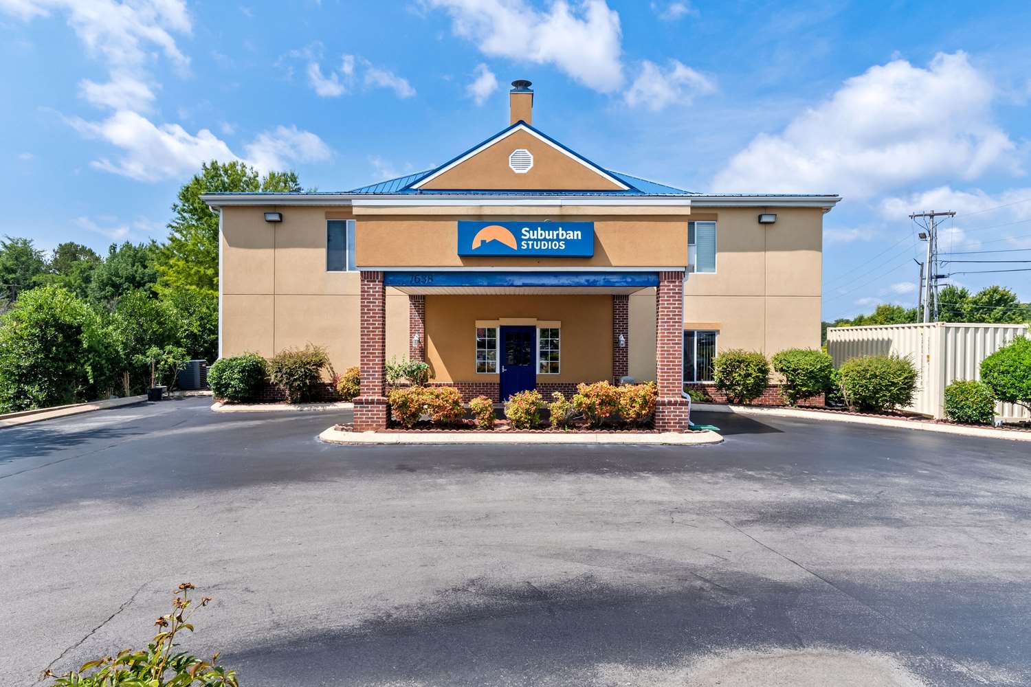 Suburban Studios Chattanooga Northeast - Ooltewah 27/29