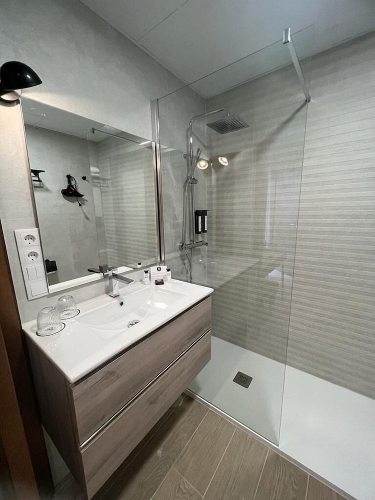 Hotel Soho Boutique Columela 23/24