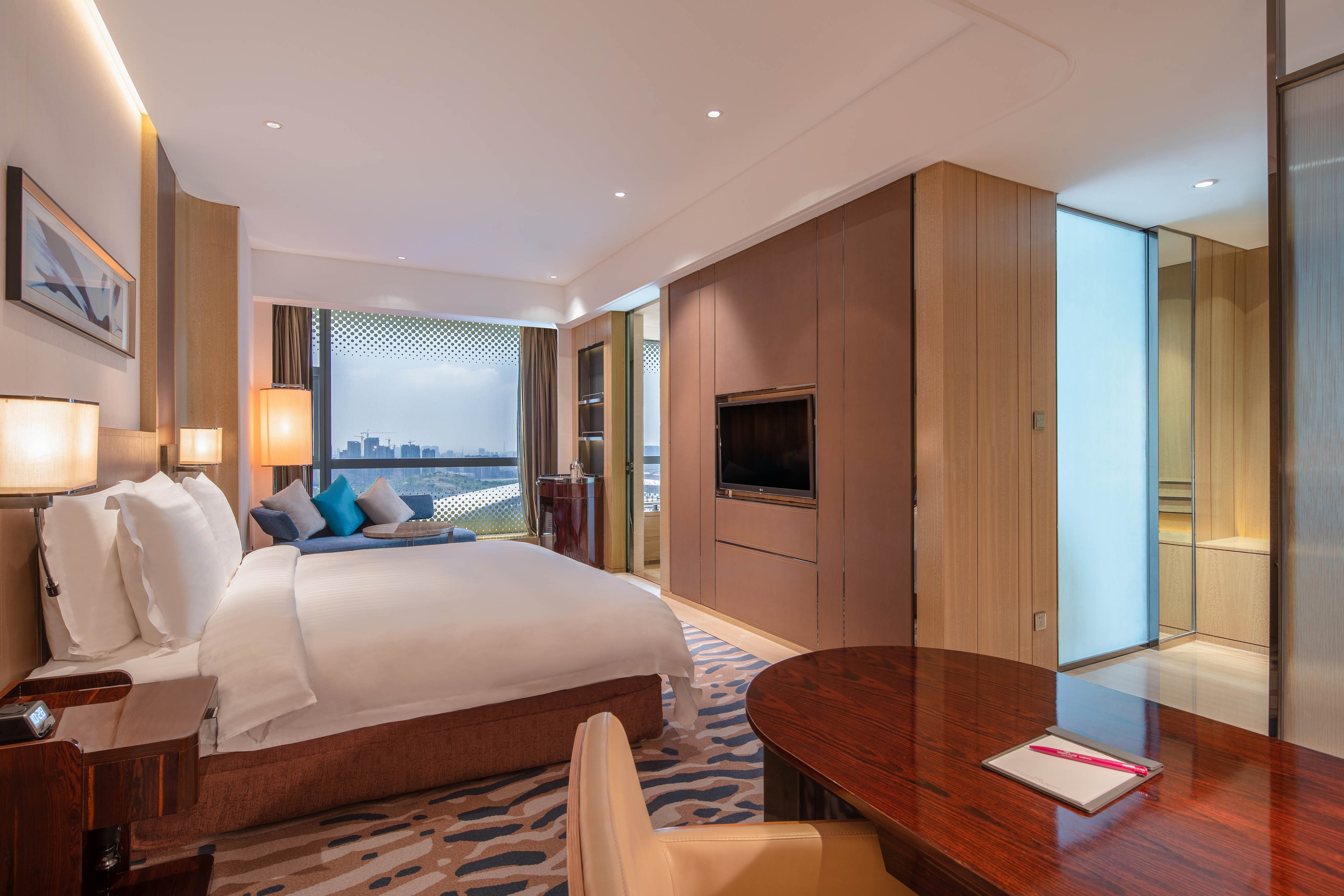 غرفة قياسية، CROWNE PLAZA DALIAN SPORTS CENTER 6/10