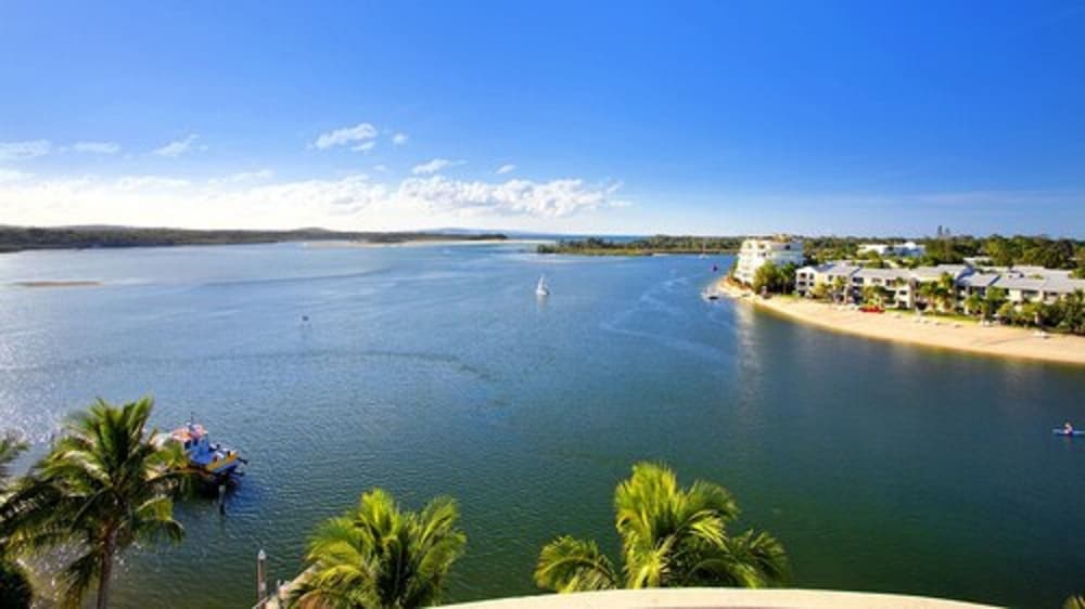 Noosa Pacific Riverfront Resort 41/50