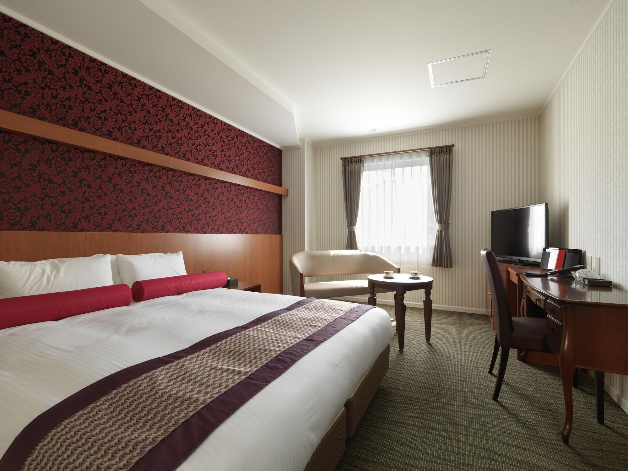 ROOM, QUEEN BED