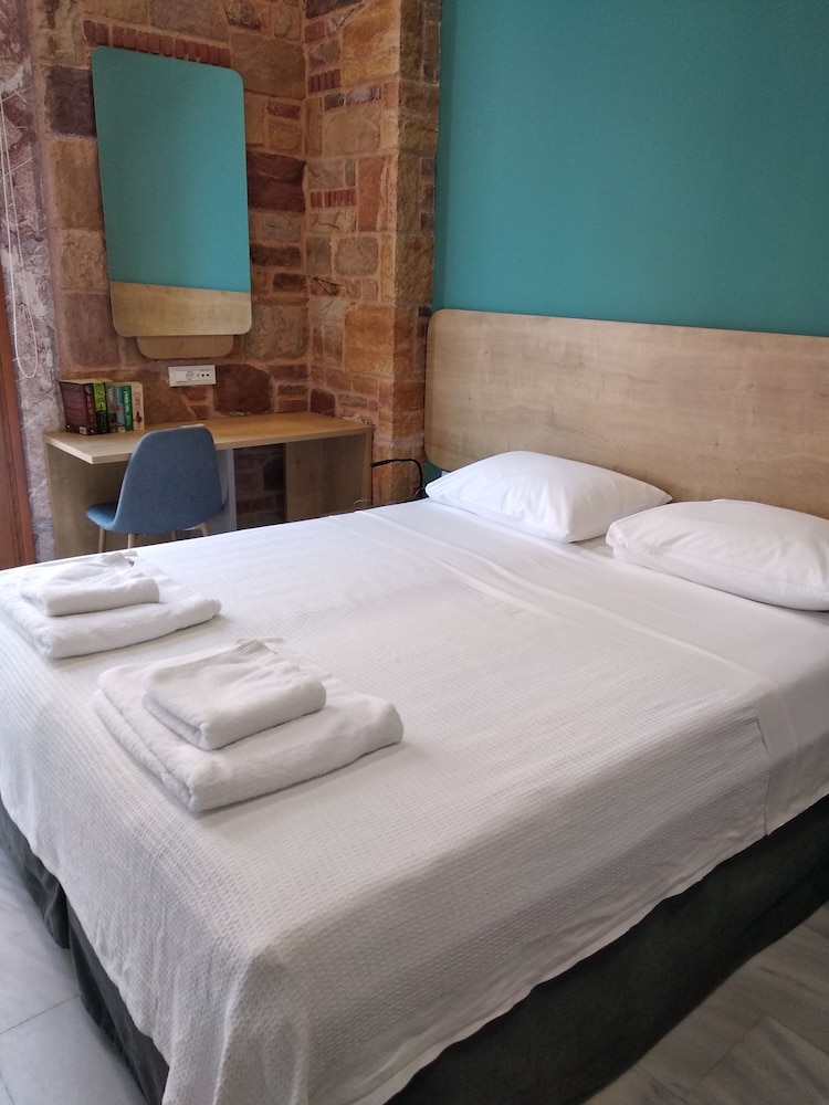 Chios City Inn 19/48