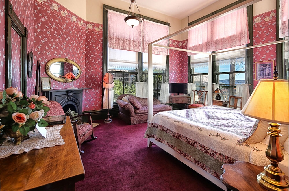 PALACE HOTEL PORT TOWNSEND 18/43