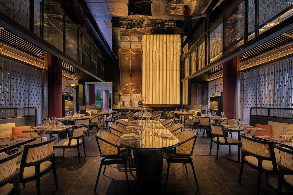 Varel Singapore, a Tribute Portfolio Hotel 36/50
