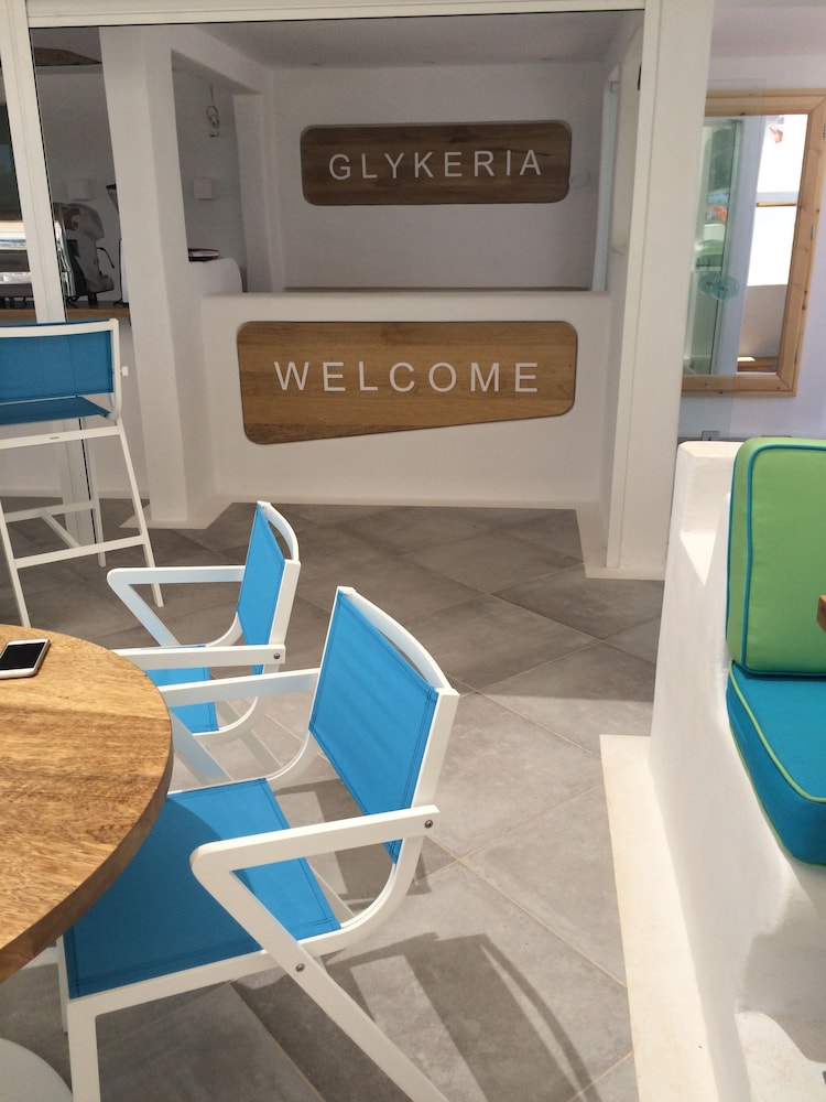 Glykeria Mini Suites 48/59