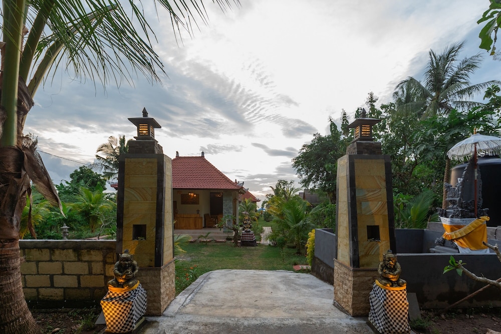 Penida Sunset Ocean View Bungalows 55/59
