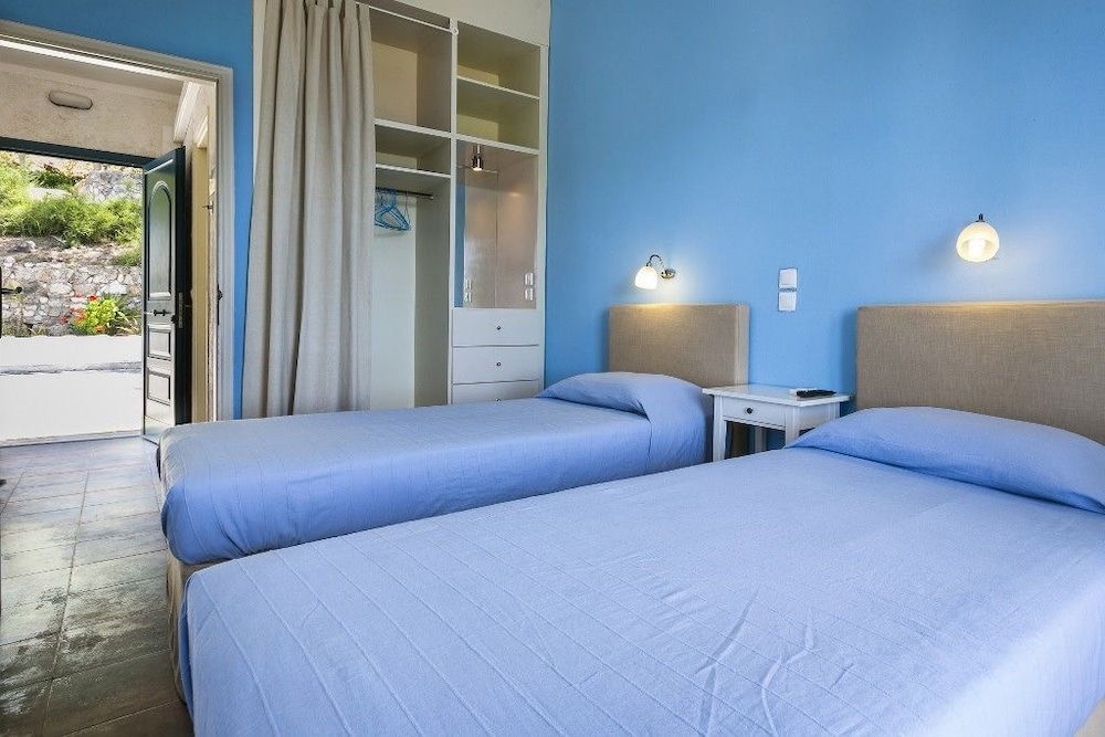 Metaxatos Apartments 16/70