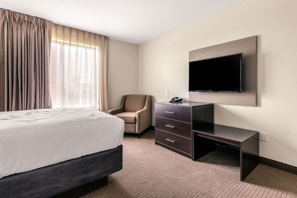 Sleep Inn & Suites South Jacksonville, IL 14/40