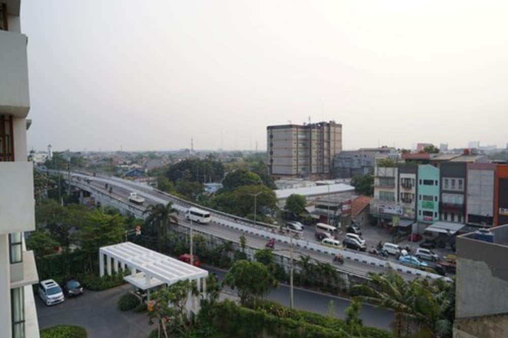 Veranda Serviced Residence @ Puri 6/74