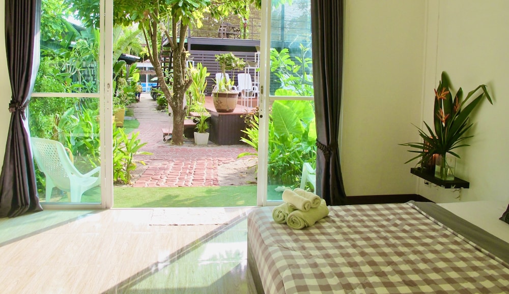 Oasis Lipe Resort 14/66