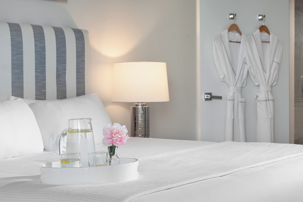 Grand Beach Hotel Bay Harbor 31/64