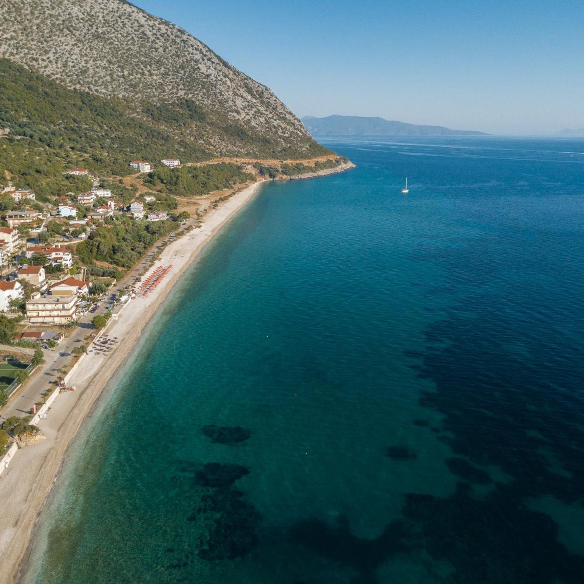 Akrogiali Studios Poros 7/15