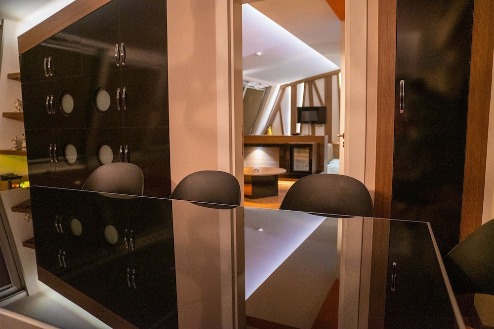 Modernity Hotel 37/37