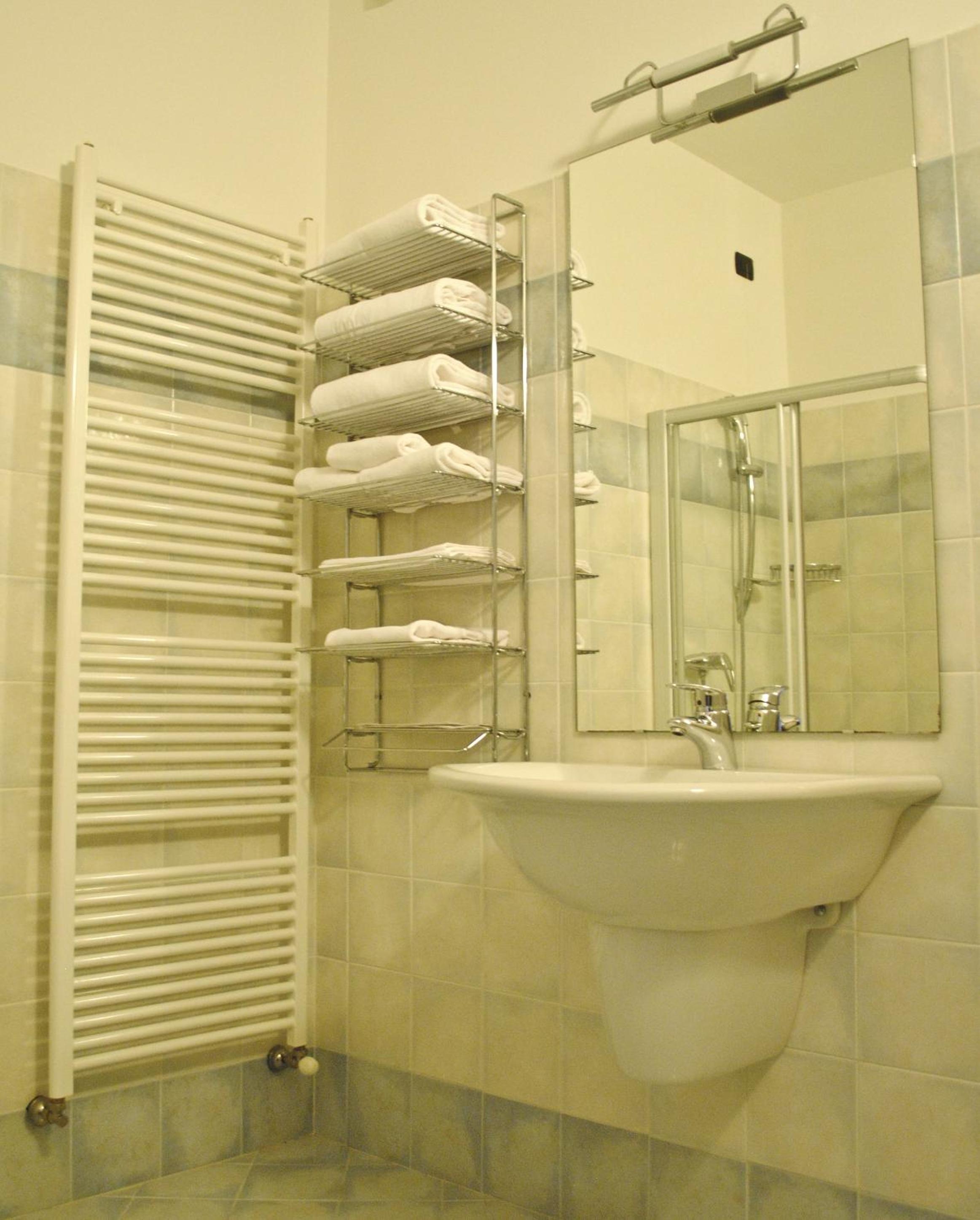 غرفة أساسية ثلاثية، International Hotel Iseo 7/7