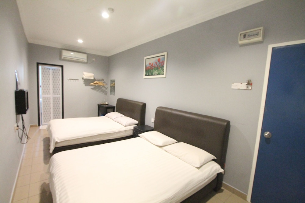 Hotel Station 18 5/32