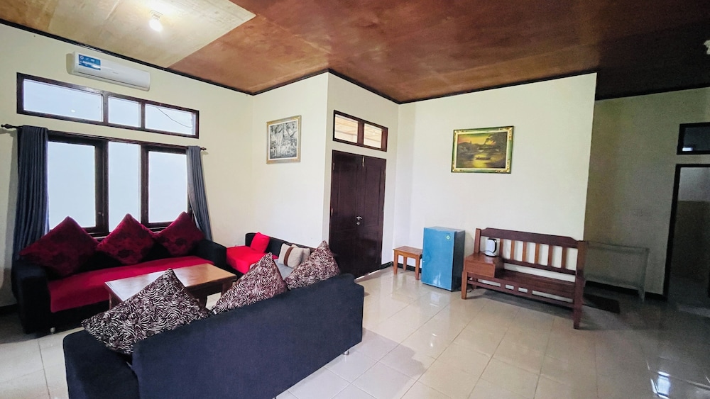 Aman Gati Hotel Lakey 26/50